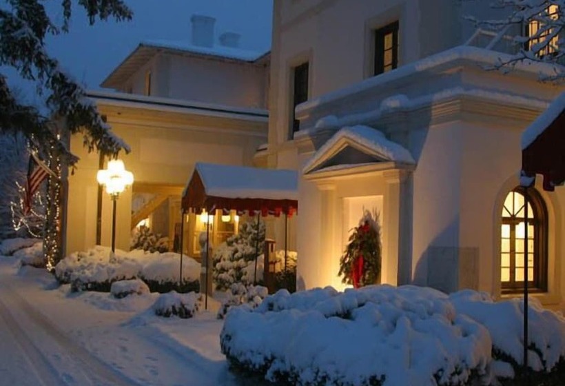 فندق Geneva On The Lake Boutique Resort