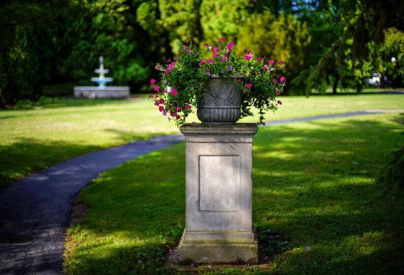 فندق Geneva On The Lake Boutique Resort