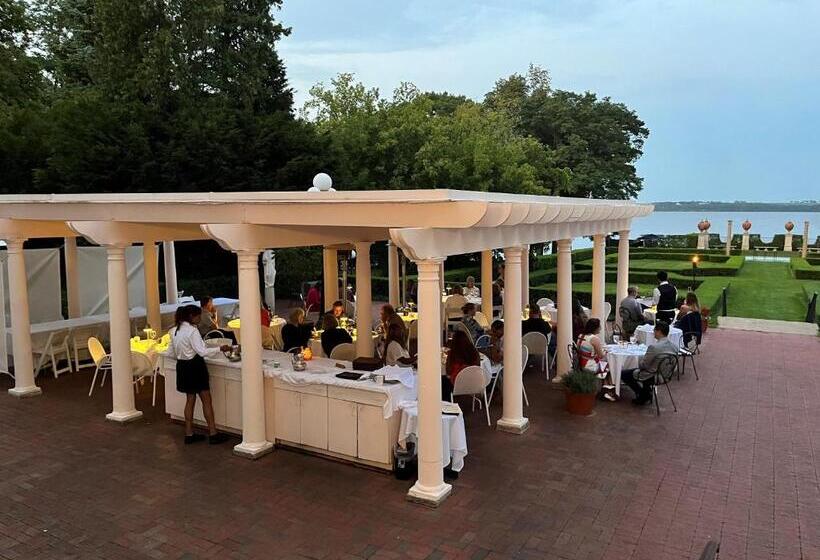 فندق Geneva On The Lake Boutique Resort