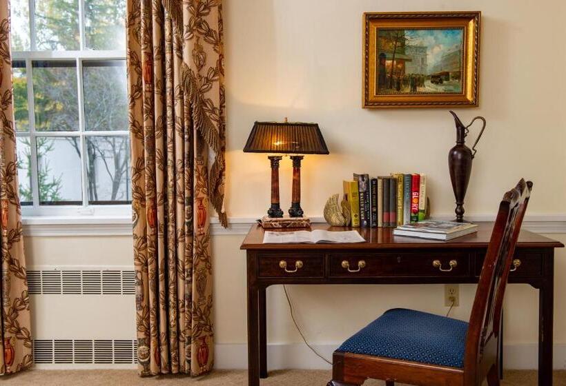 فندق Geneva On The Lake Boutique Resort