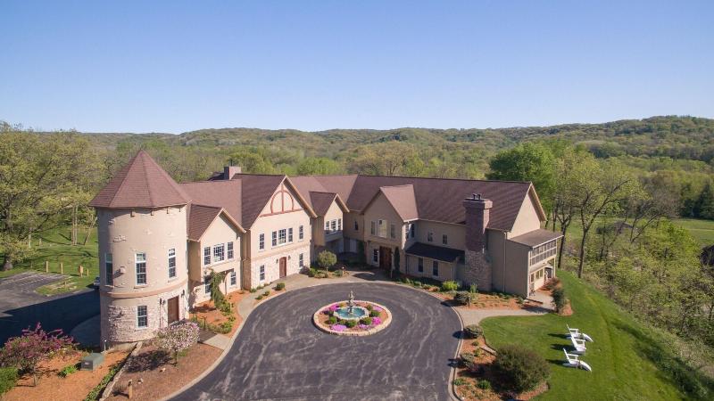 هتل Goldmoor Inn & Resort