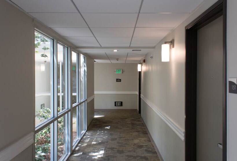 בית מלון כפרי Good Nite Inn Redwood City   San Francisco Airport