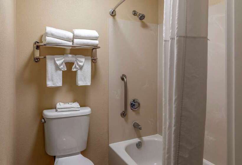בית מלון כפרי Quality Inn Placentia Anaheim Fullerton