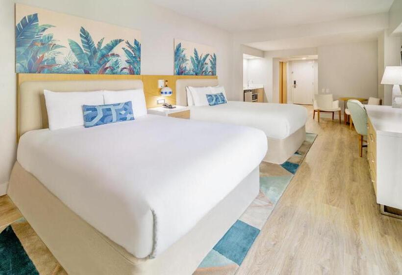 هتل Radisson Resort Miami Beach