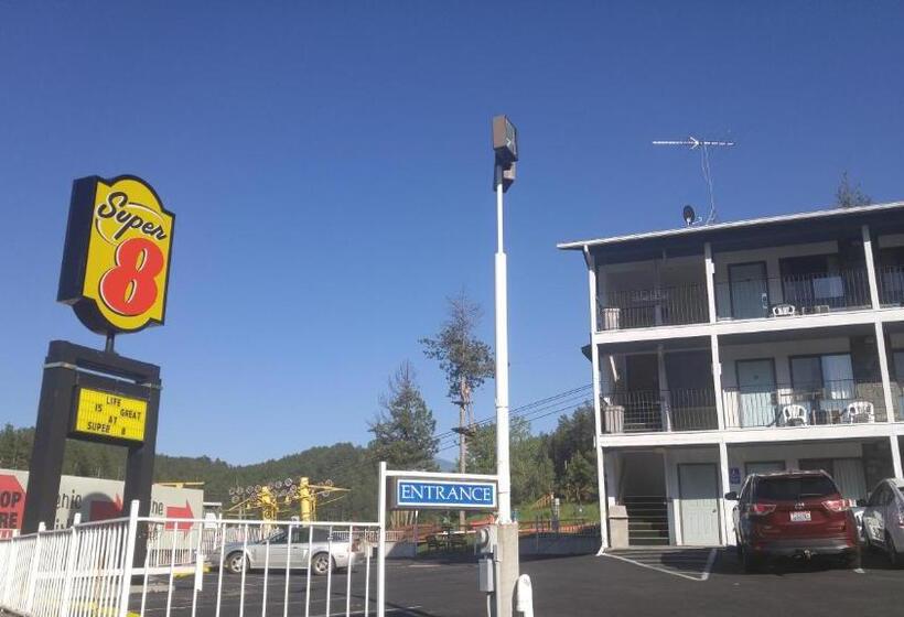 هتل Super 8 By Wyndham Keystone/mt. Rushmore