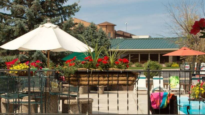 هتل The Foothills Inn
