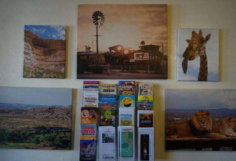 فندق على الطريق Fort Verde Suites