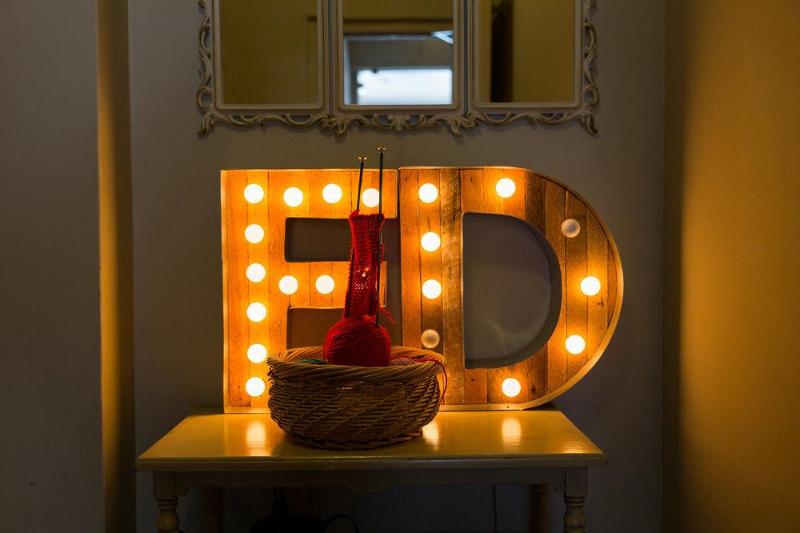 مُتل Short Stories