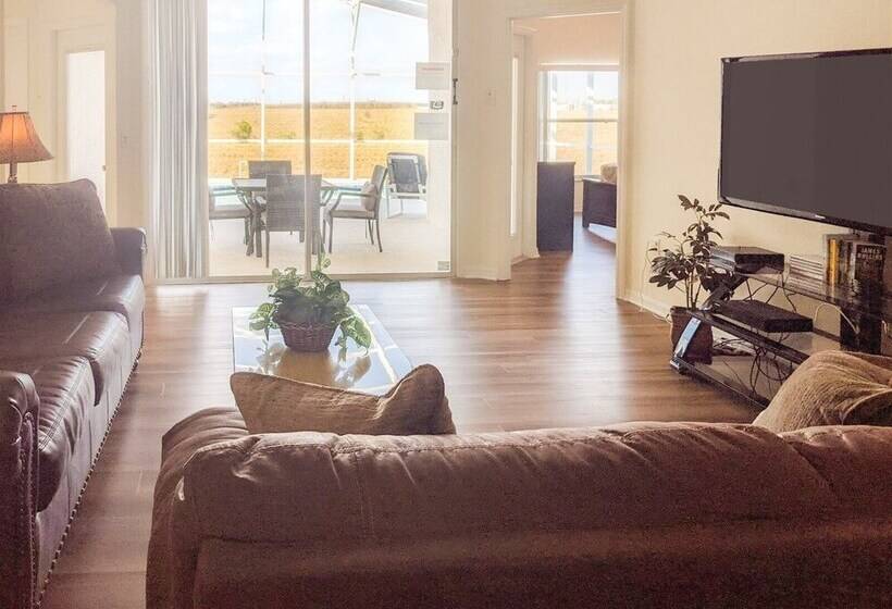 4 Bed 428