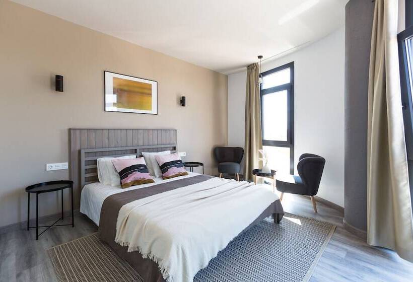 Hostal12