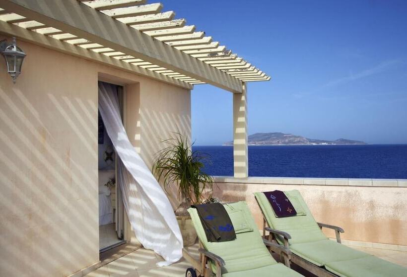 هتل Albergo Ristorante Egadi
