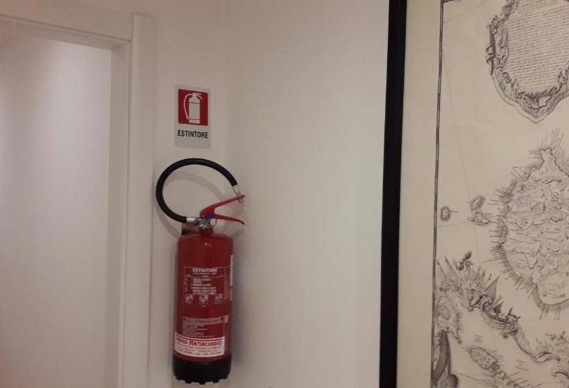 تختخواب و صبحانه Mediterraneo