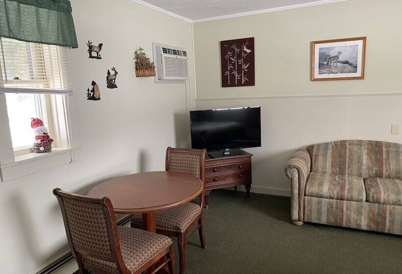 Carrollmotel And Cottages