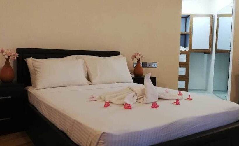 هتل Seth Dev Lagoon Chalets Kalpitiya