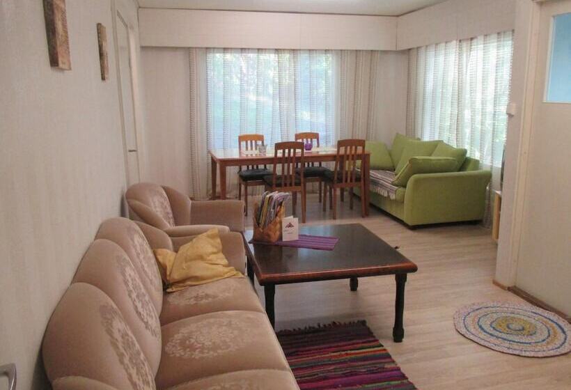 ペンション Guest House Ugrin Paikka