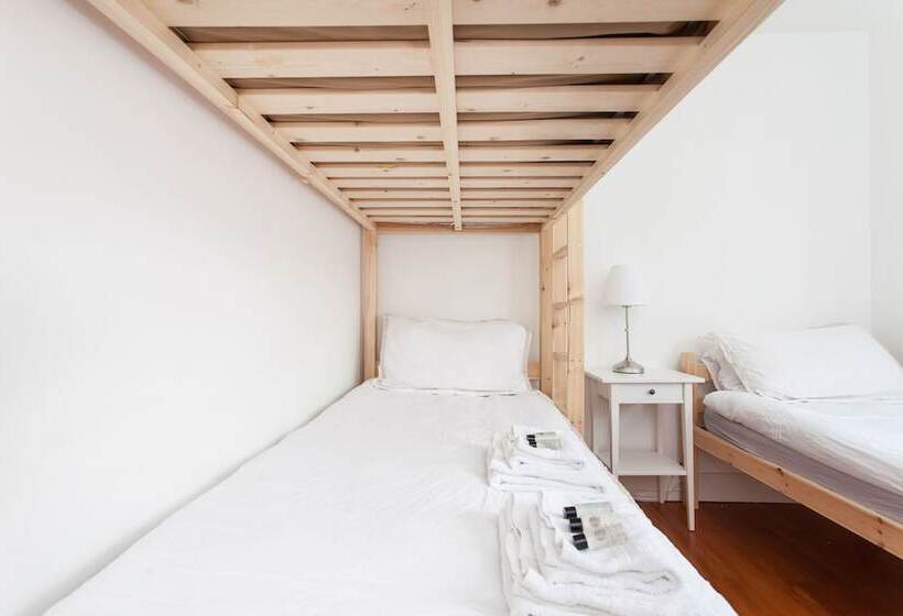 Spacious Apartment Berwick St &oxford St