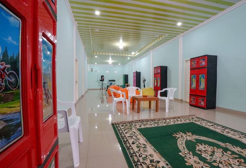 هتل Alam Lestari Redpartner