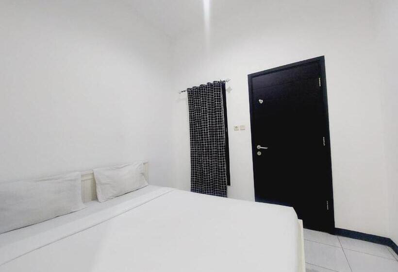 هتل Cozy Stay Kupang