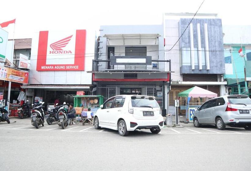 هتل Oyo 1191 Monalisa Residence And Cafe