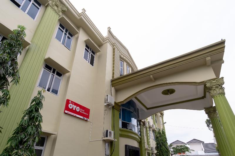 Hotel Oyo 1400 Barat Residence