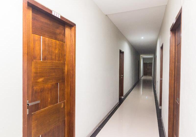 فندق Capital O 1867 Kara Guest House