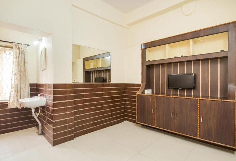 هتل Aahvanam Guest House