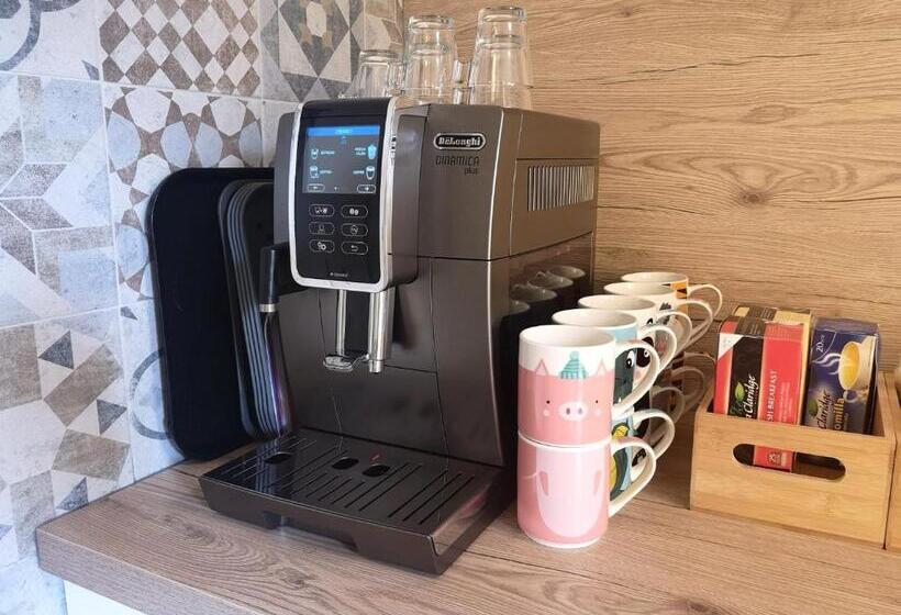 Отель Elvezia Self Check In