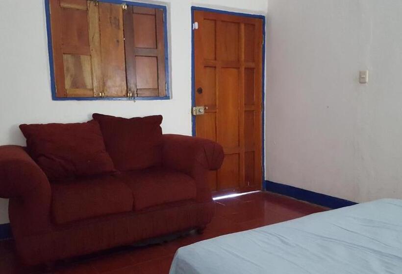 هاستل Tapihouse