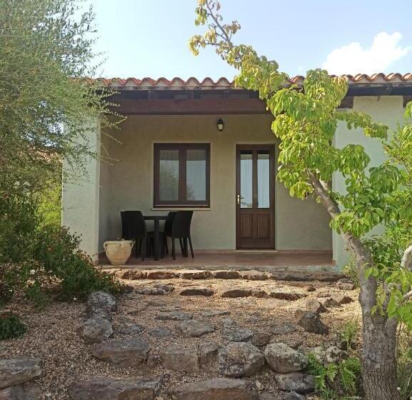 בית מלון כפרי Agriturismo Su Birde