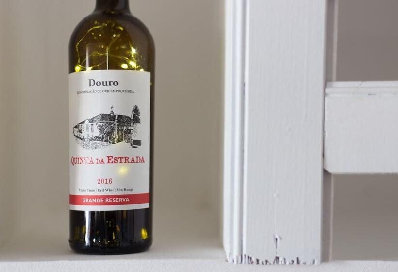 تختخواب و صبحانه Quinta Da Estrada Winery Douro Valley