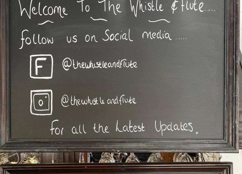 簡易ホテル The Whistle And Flute