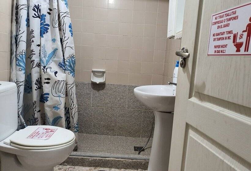 بنسيون Low Cost Room Las Llaves 2