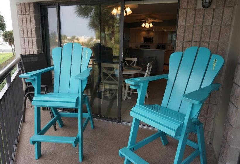 Gulf Strand Resort By Travel Resort Services