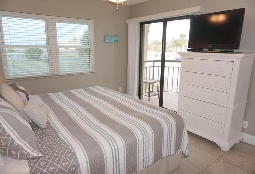 Gulf Strand Resort By Travel Resort Services