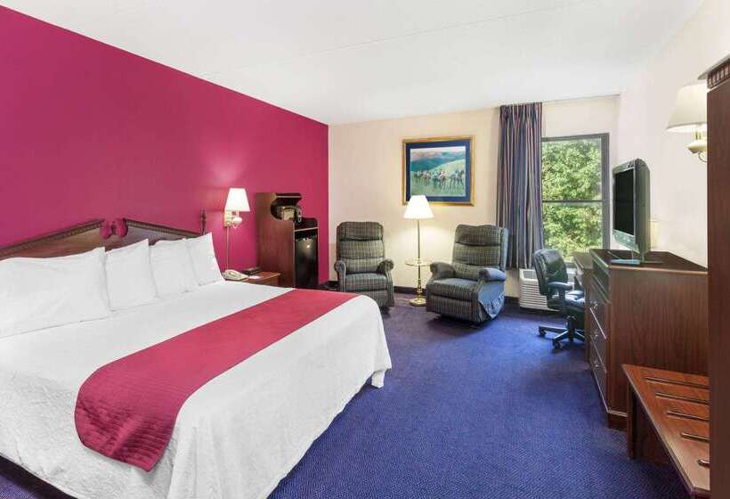 هتل Baymont By Wyndham London Ky