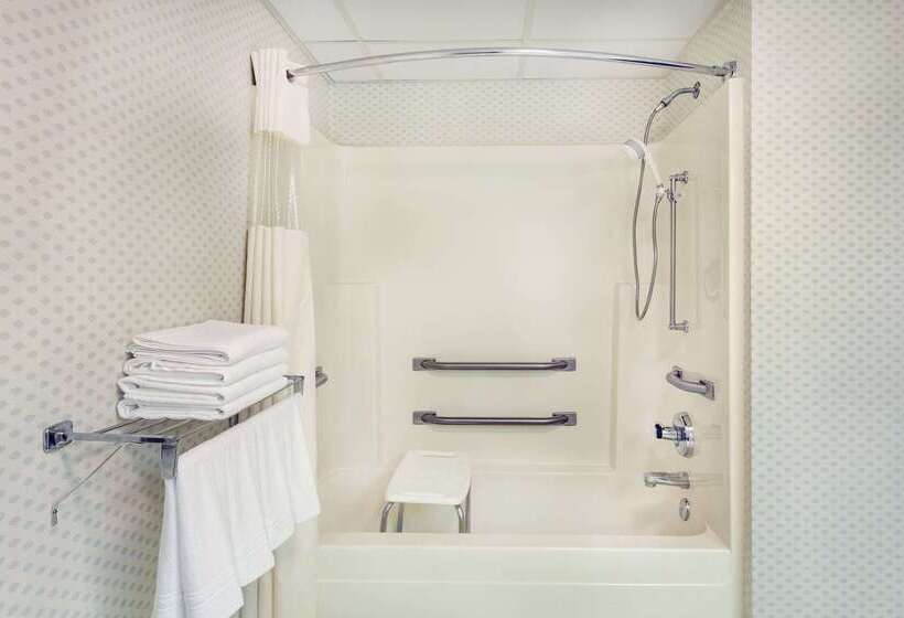 هتل Baymont By Wyndham London Ky