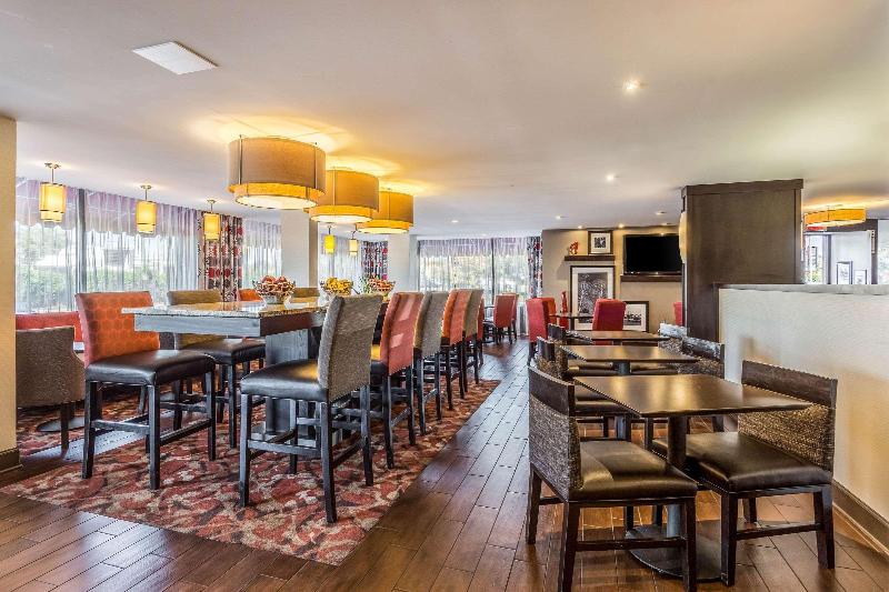 هتل Clarion Pointe Huntsville Research Park