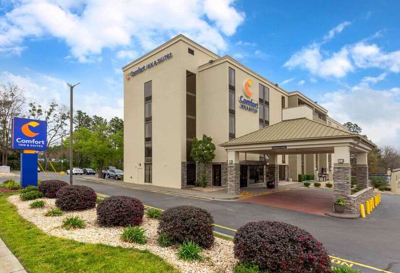 هتل Comfort Inn & Suites Durham Near Duke University