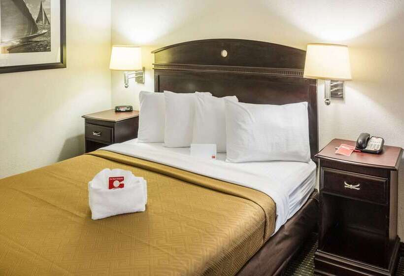 فندق Econo Lodge