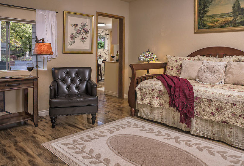 فندق Green Gables Inn