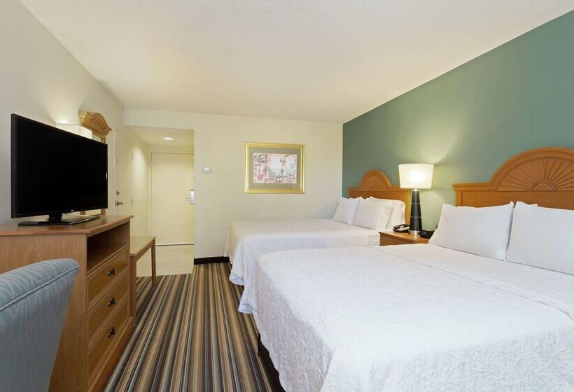 Отель Hampton Inn & Suites Venice Bayside South Sarasota