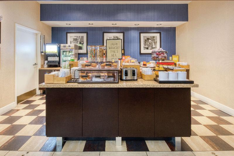 هتل Hampton Inn & Suites Wilmington/wrightsville Beach