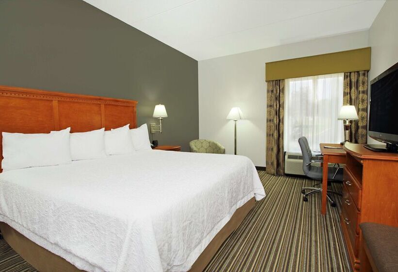 호텔 Hampton Inn Ashtabula