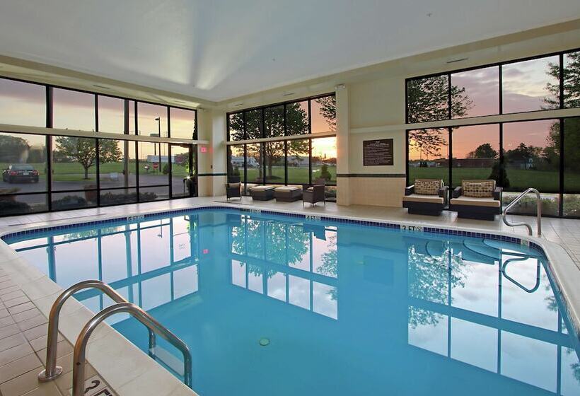 호텔 Hampton Inn Ashtabula