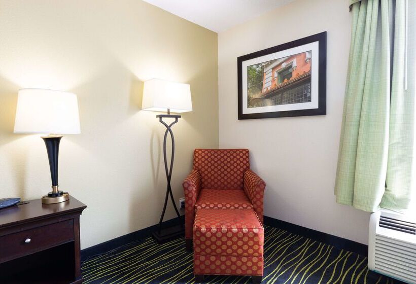 هتل Hampton Inn Columbia I26/harbison Blvd