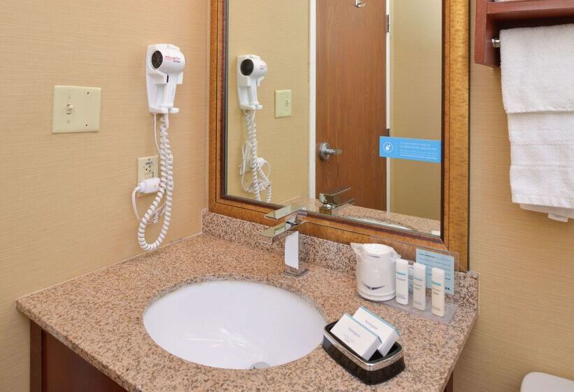 호텔 Hampton Inn Columbus East