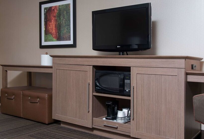 Отель Hampton Inn Columbus/taylorsville/edinburgh