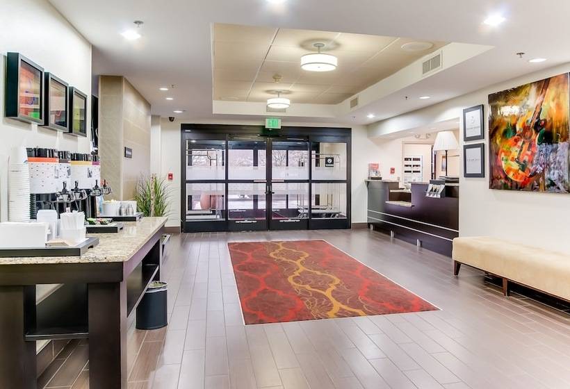 בית מלון כפרי Hampton Inn Dickson