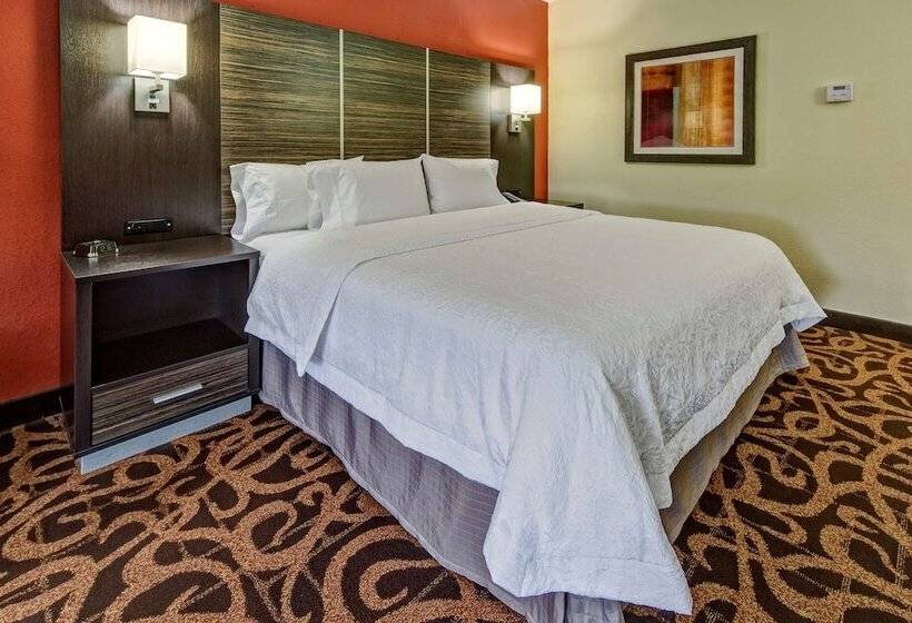 בית מלון כפרי Hampton Inn Houston Baytown