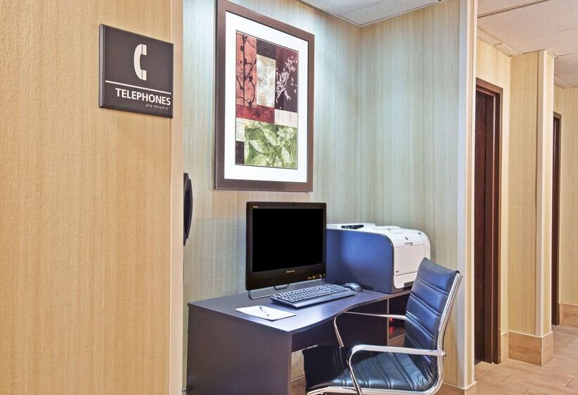 هتل Hampton Inn Huntington/barboursville